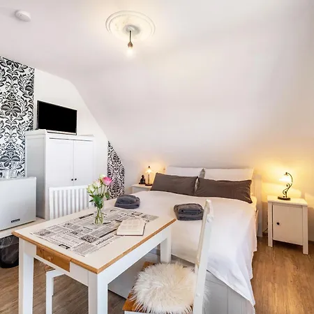 Café Pfaus 1 Fewo-4 *