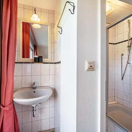 Ferienhaus Café Pfaus 1 Fewo-4 *