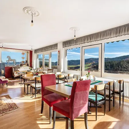 Ferienhaus Café Pfaus 1 Fewo-4 *